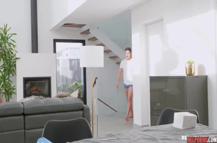 Chồng thừa, mẹ VLXX dâm dục khi bố đi vắng